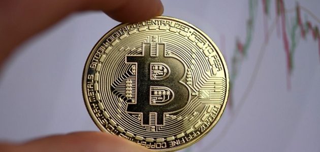 ما هي عملة البيتكوين و مميزاتها ما هي عملة البيتكوين؟ وماهي مزاياها؟ وكيف تربح منها