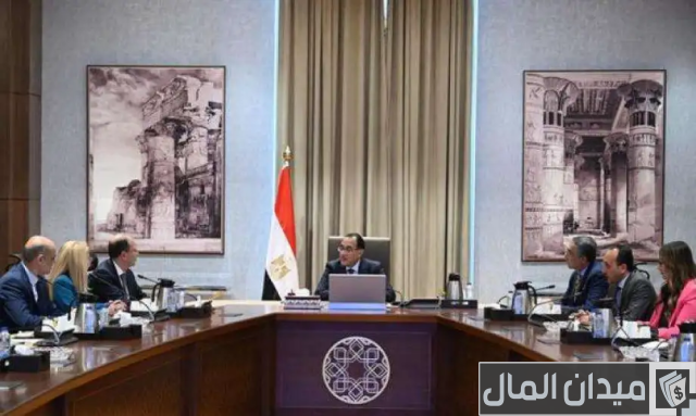 رئيس الوزراء : دعم قطاع الصناعة أصبح يؤتي ثماره والدولة جاهزة بكل الحوافز رئيس الوزراء : دعم قطاع الصناعة أصبح يؤتي ثماره والدولة جاهزة بكل الحوافز