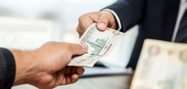 كم رسوم تجديد الهوية الإماراتية للوافدين والمواطنين؟.. "الهيئة الاتحادية" تجيب رسوم تجديد الهوية الإماراتية للوافدين
