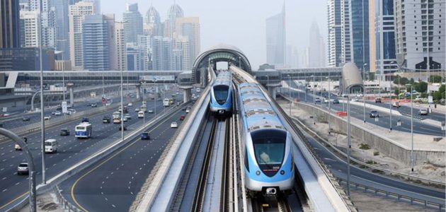 مواعيد مترو دبي وخطوات حجز التذاكر 2025 مواعيد مترو دبي