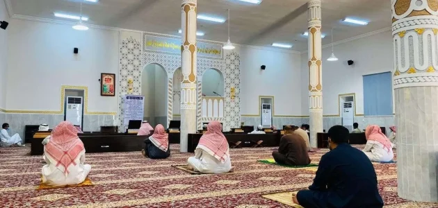 هل وظيفة مراقب مساجد حكومية وكم راتبها بالريال هل وظيفة مراقب مساجد حكومية