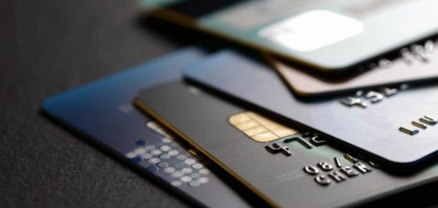 غرامة تأخير سداد البطاقة الائتمانية في السعودية 2025: كم تبلغ؟ وكيف تتجنبها؟ غرامة تأخير سداد البطاقة الائتمانية