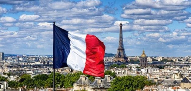 <p><strong>فرنسا تواجه أزمة اقتصادية: العجز التجاري يسجل رقماً قياسياً بلغ 7.8 مليار يورو!</strong></p> فرنسا تواجه أزمة اقتصادية: العجز التجاري يسجل رقماً قياسياً بلغ 7.8 مليار يورو!
