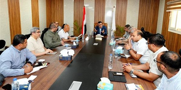 وزير الإسكان يطلع على تقدم المشروعات التنموية في الساحل الشمالي الغربي
